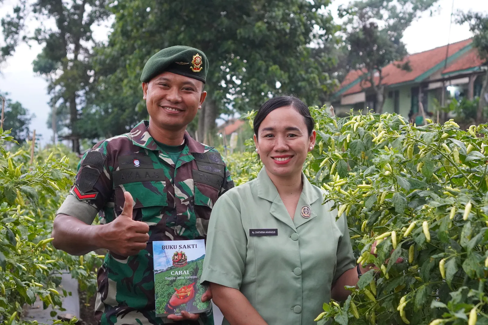 Sabet Juara 1 Kostrad Saat Harga Tembus 120 Ribu, Kopda Adi Saputra Sulap Lahan Asrama Yonif 330 Bandung Jadi Lautan Cabai Rawit